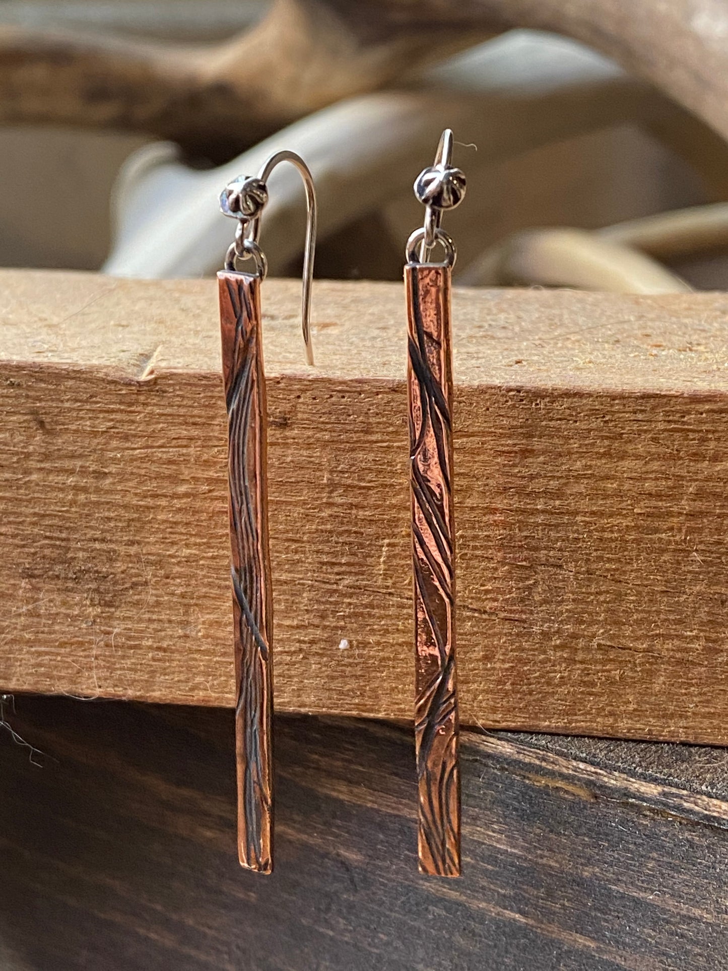 Thin Wire Patterned Dangle Earrings